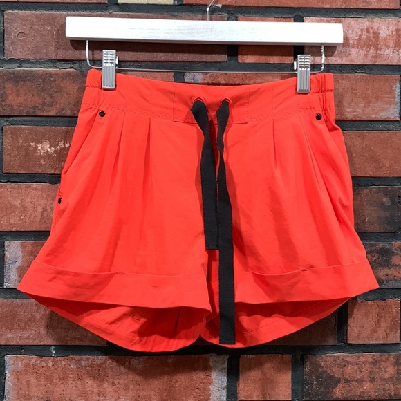 Lululemon shorts - Picture 2 of 8